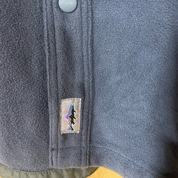 PATAGONIA-Men's Long-Sleeved Early Rise Snap Shirt - Picture 3 of 4